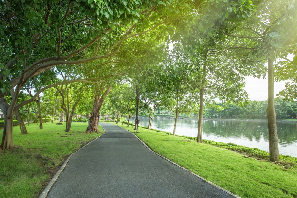 Parkville, MO trail near Missouri River